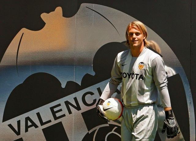 新球体育官网注册德甲转会期走向成谜，辽宁本钢单刀错失，更衣室稳定，控场能力受关注的简单介绍